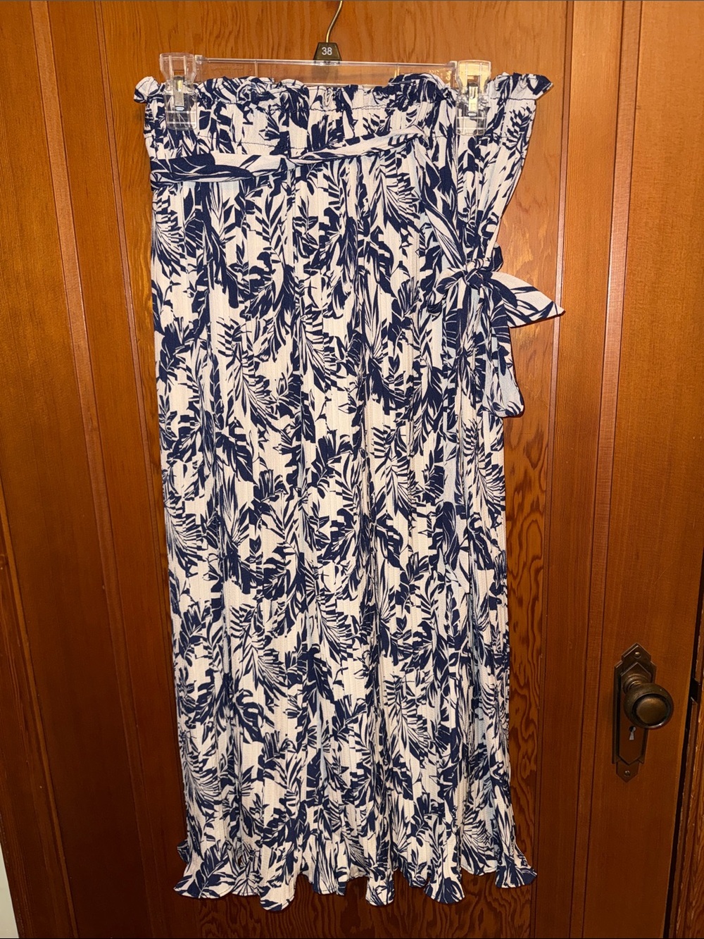 Alice Blue Navy and White Printed Tie-Waist Wide-Leg Capris